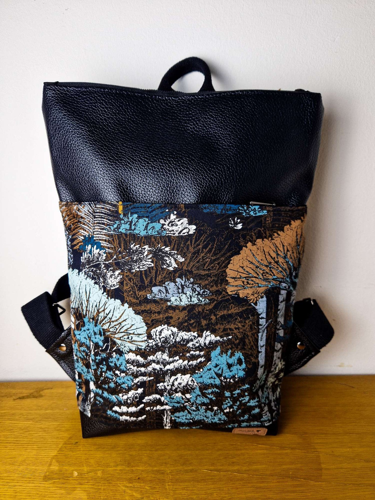 Cristina backpack with hidden pocket Bosco