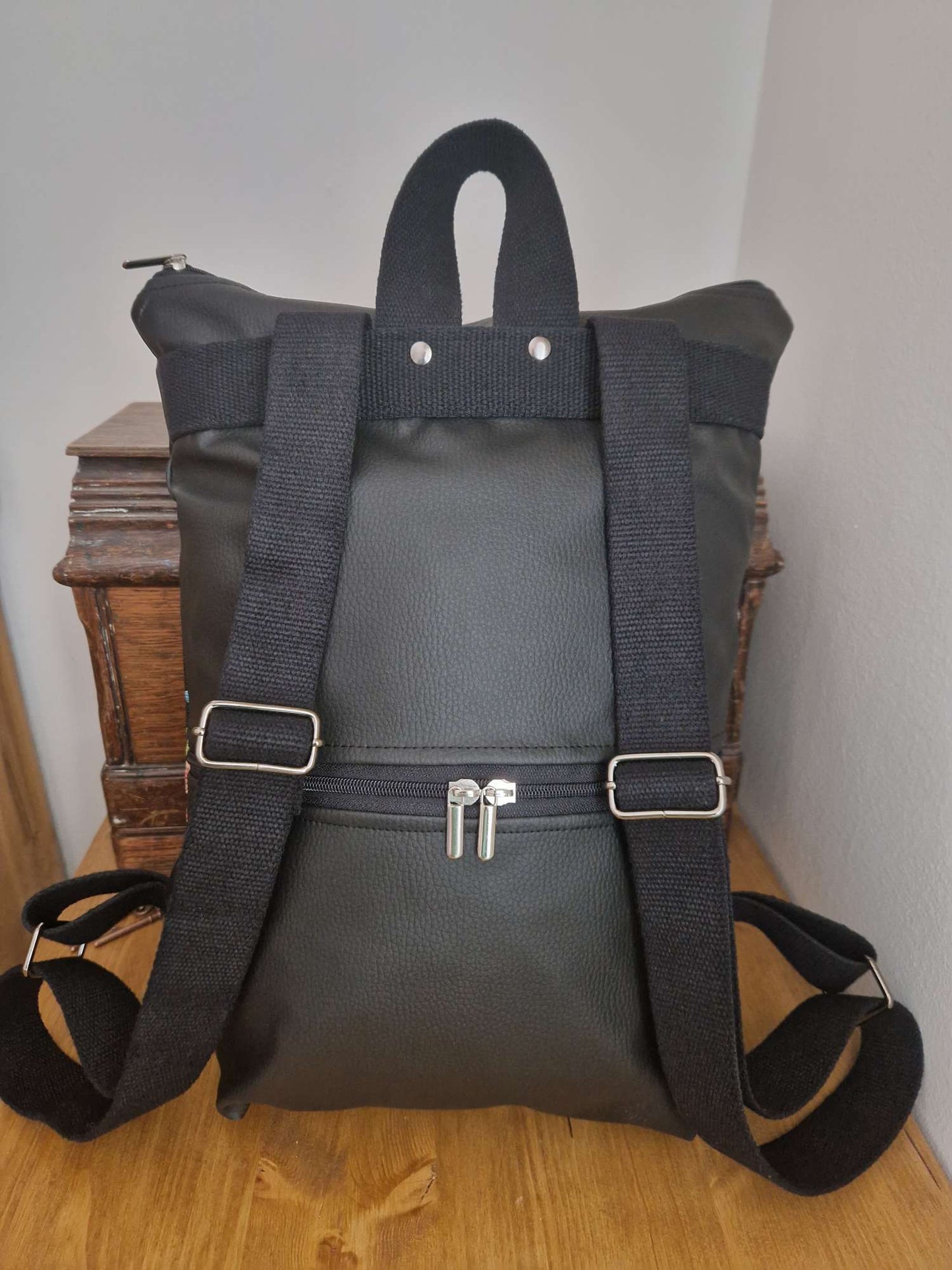 Cristina Personalized backpack with hidden pocket